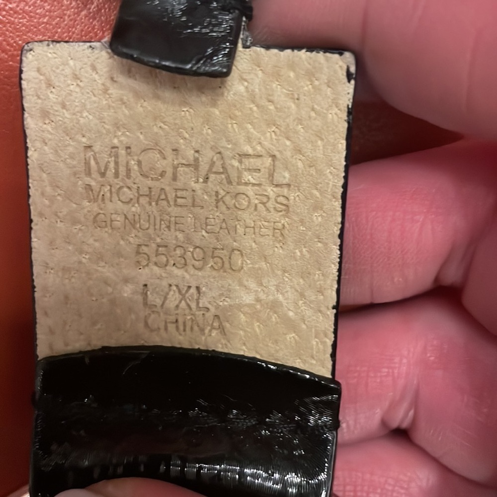 Ladies Michael Kors belt. - Picture 3 of 3